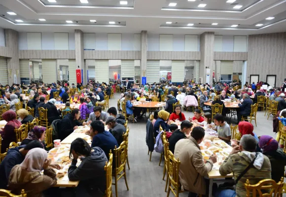 Türksat Yönetimi İftarda Gölbaşılılarla Buluştu