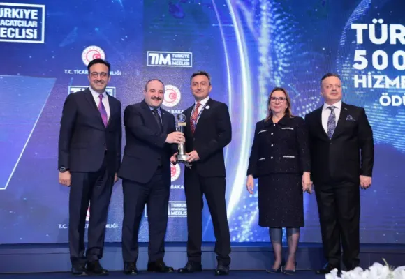 Turhan: “Milli uydu Türksat 6A’yı 2021’de uzaya fırlatacağız.”