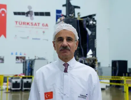 Türksat 6A, hizmet vereceği kalıcı yörüngesine ulaştı