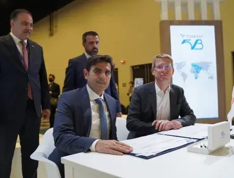 Türksat 5B, Uzaya Çıkmadan İlk Anlaşmasını İmzaladı